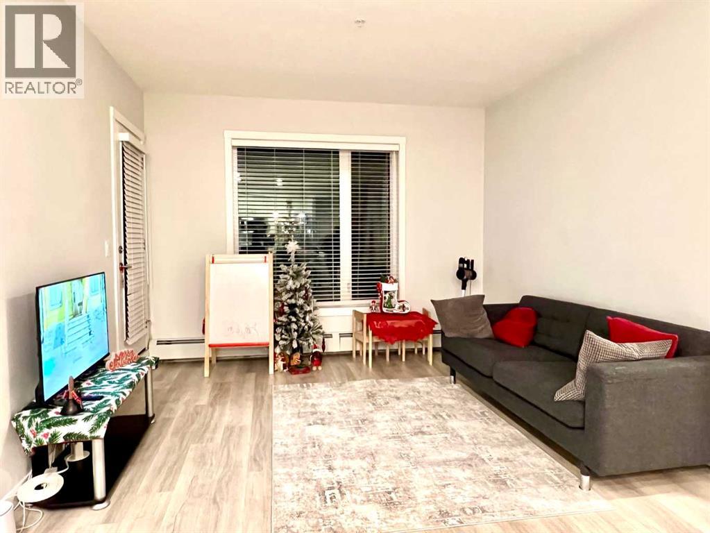 Single Family House for Sale in   shawnee Square SW Shawnessy Calgary 