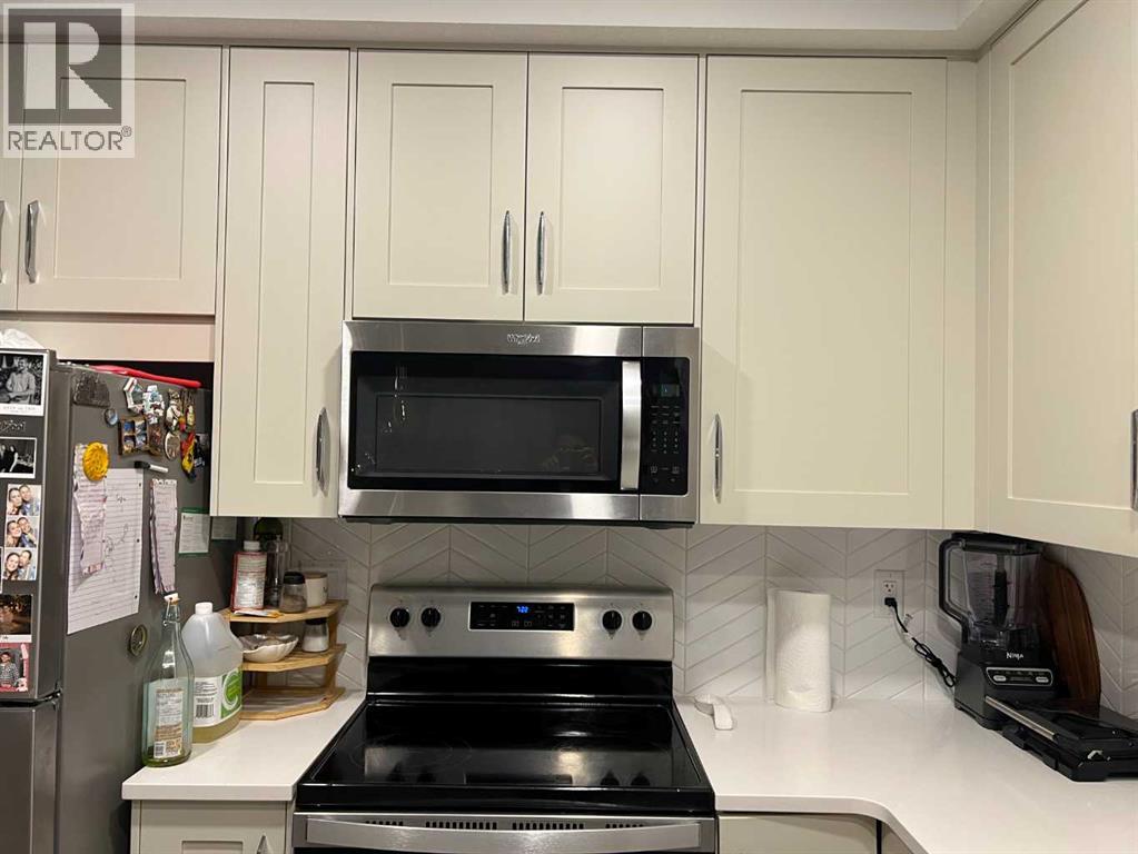 Single Family House for Sale in   shawnee Square SW Shawnessy Calgary 