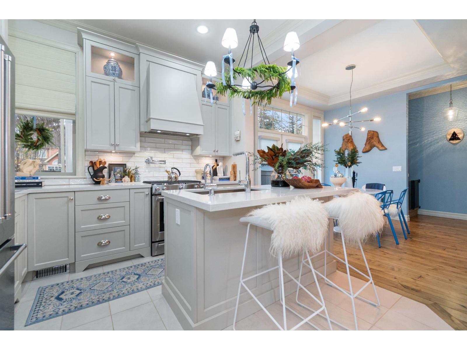 5850 COWICHAN STREET, Garrison Crossing, Chilliwack