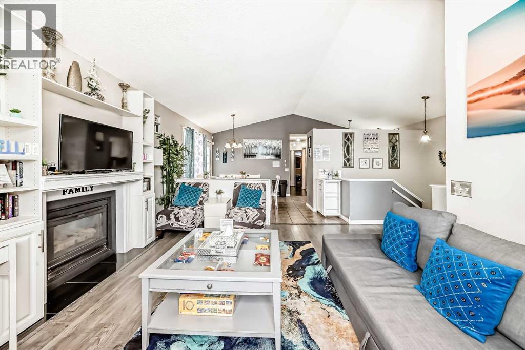 33 Martinridge Road NE, Calgary, Alberta