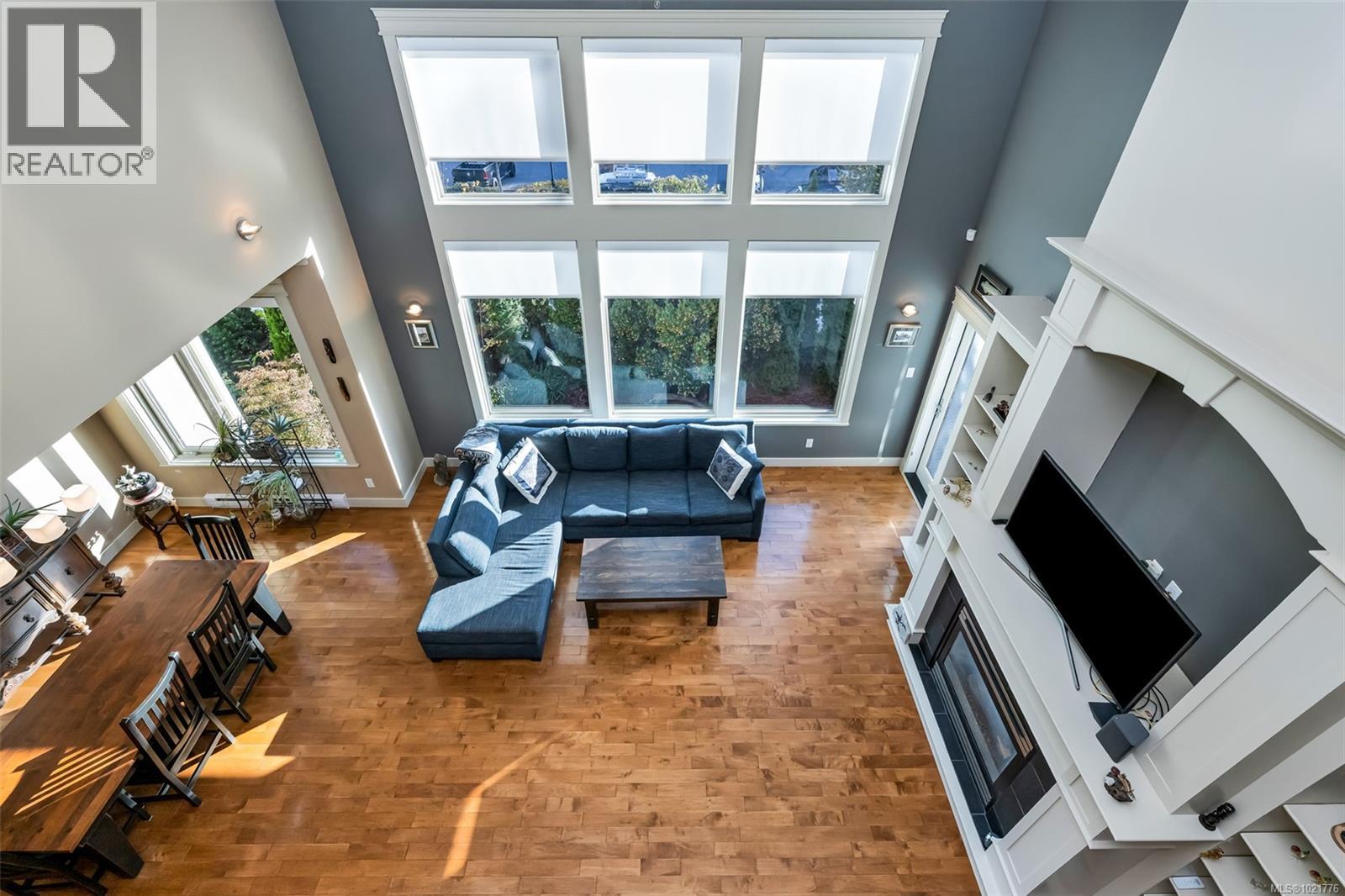 1 630 Brookside Rd, Colwood