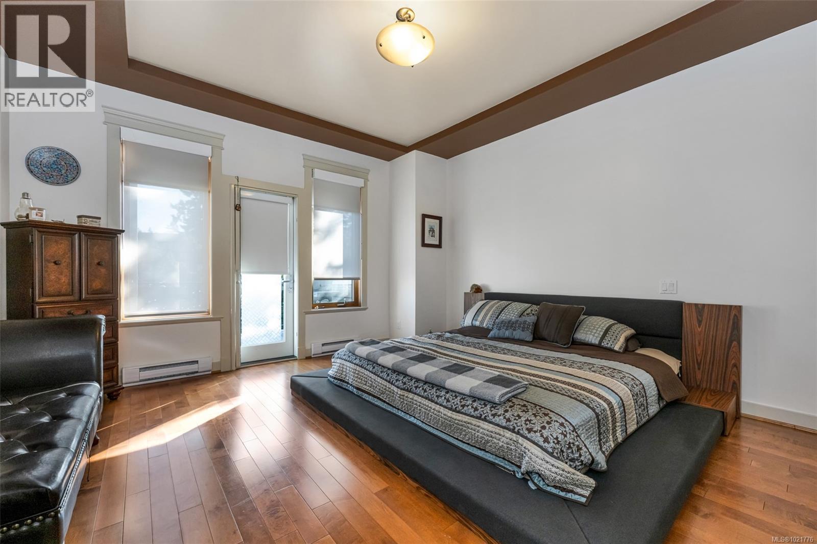 1 630 Brookside Rd, Colwood