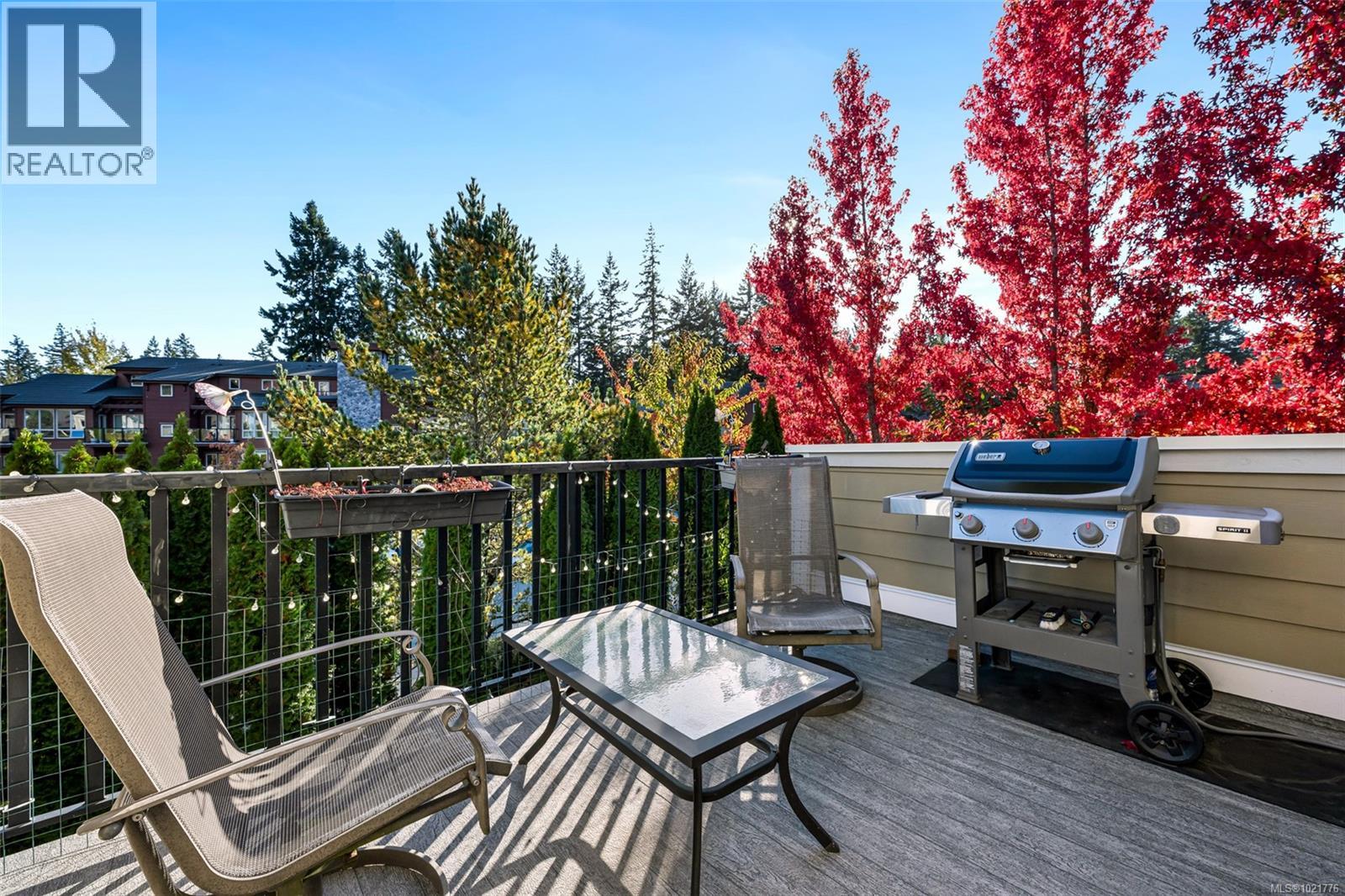 1 630 Brookside Rd, Colwood