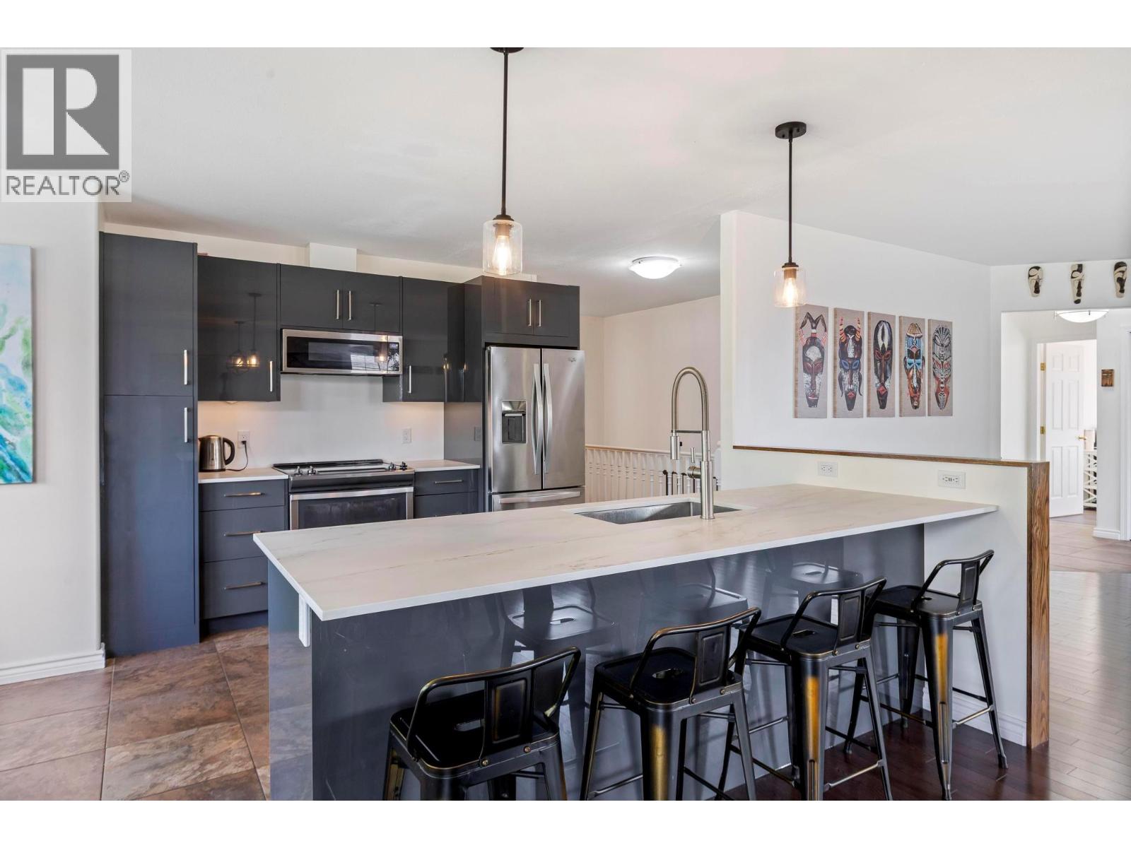  2098 Sunview Drive, West Kelowna