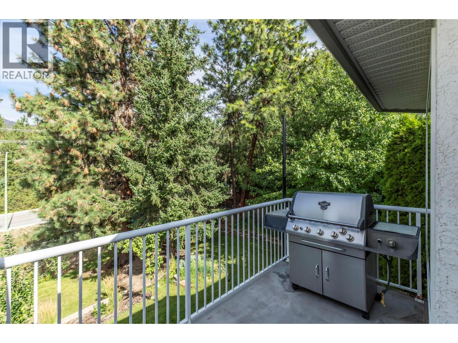 2098 Sunview Drive, West Kelowna