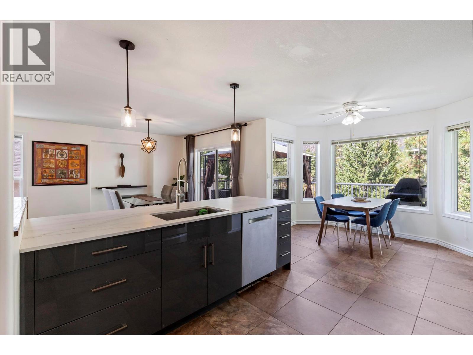  2098 Sunview Drive, West Kelowna