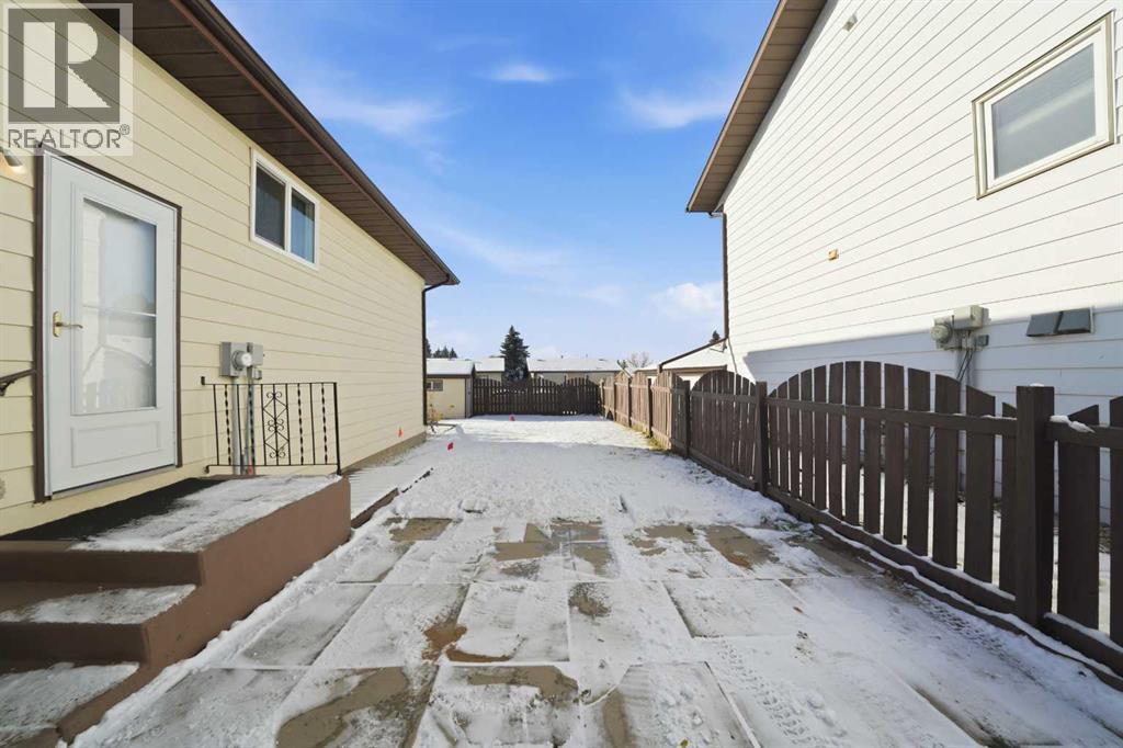 106 Denovan Crescent, Red Deer