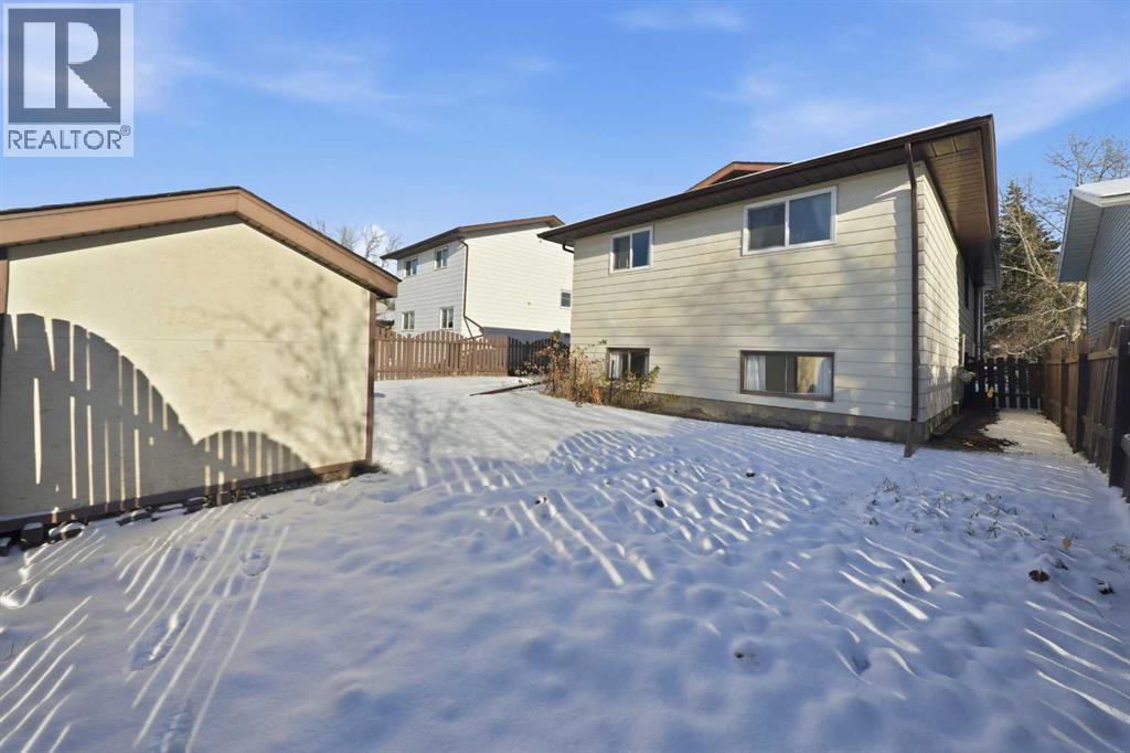 106 Denovan Crescent, Red Deer
