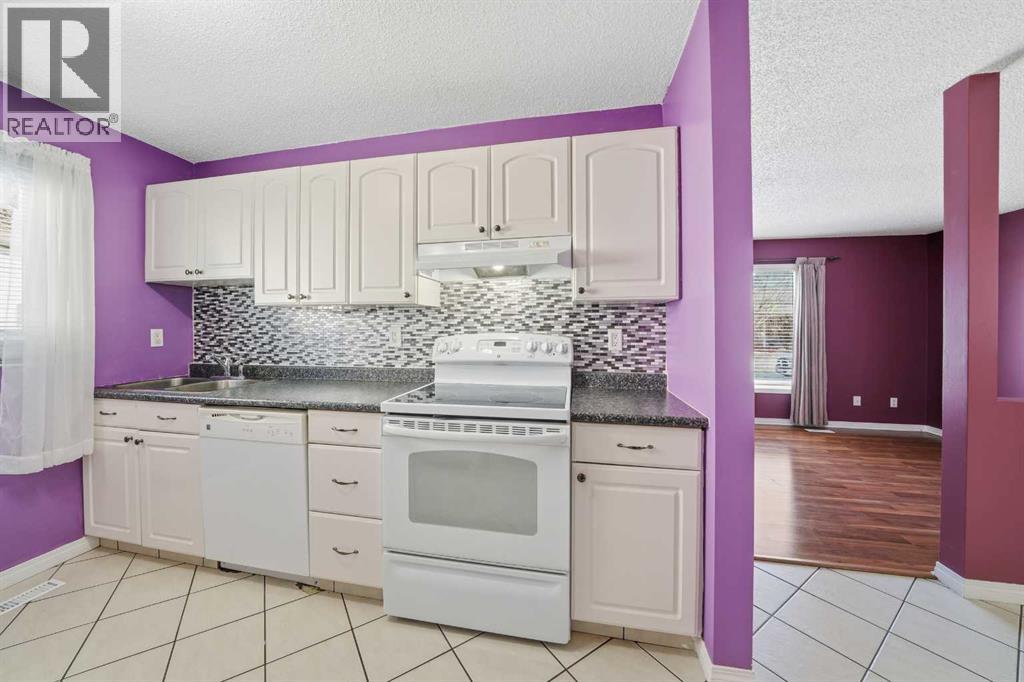 106 Denovan Crescent, Red Deer