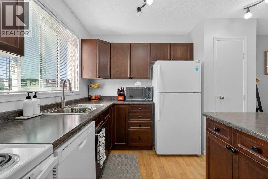 Single Family House for Sale in  Redstone Drive NE Redstone Calgary 