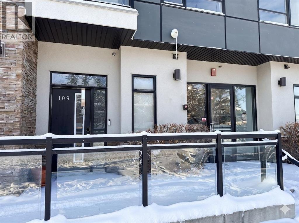 Single Family House for Sale in   Rosscarrock Gate SW Rosscarrock Calgary 