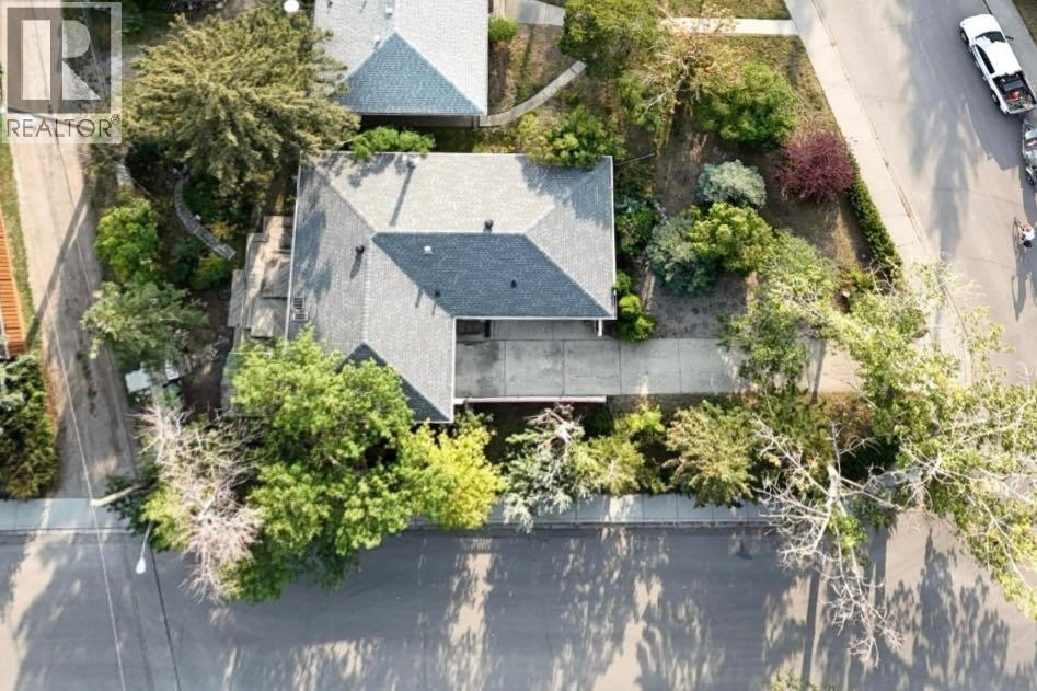 Single Family House Bungalow for Sale in   Avenue SW Glendale Calgary 