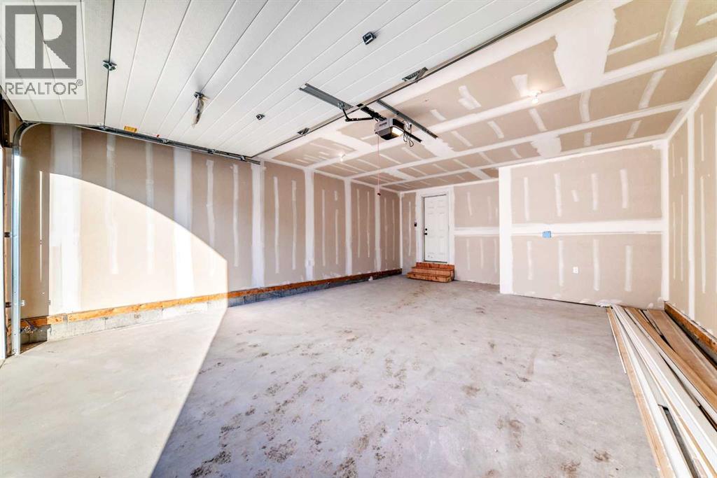 Single Family House for Sale in  Bartlett Row SE Rangeview Calgary 