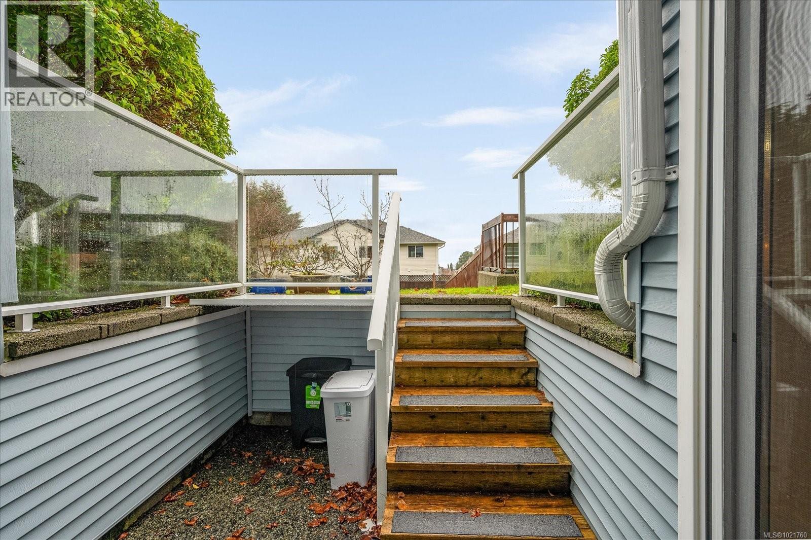 110B 6231 Blueback Rd, Nanaimo