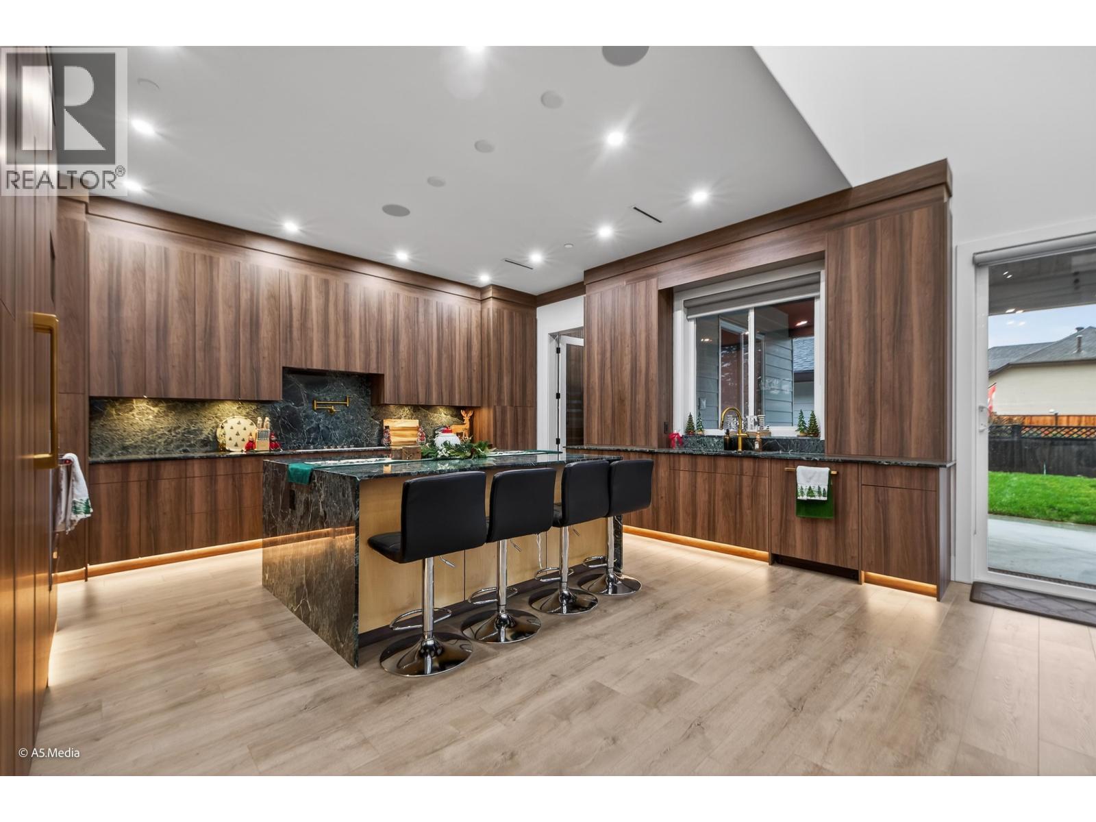 21010 119 AVENUE, Maple Ridge