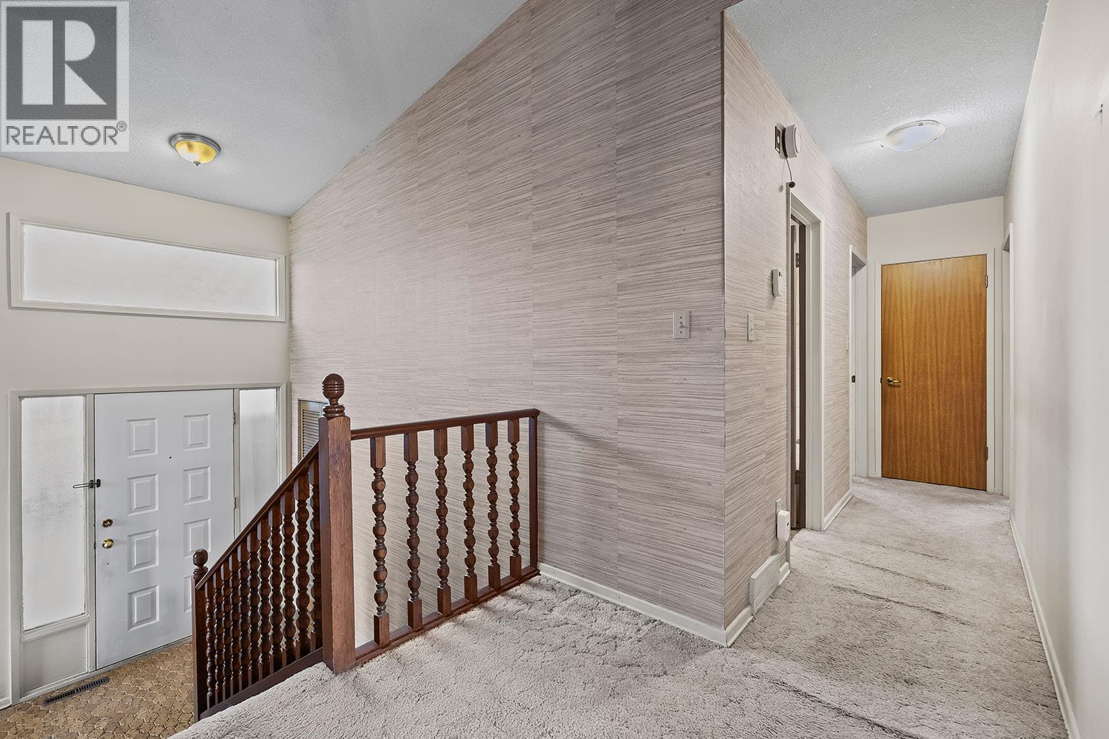  1424 Lombardy Square, Kelowna