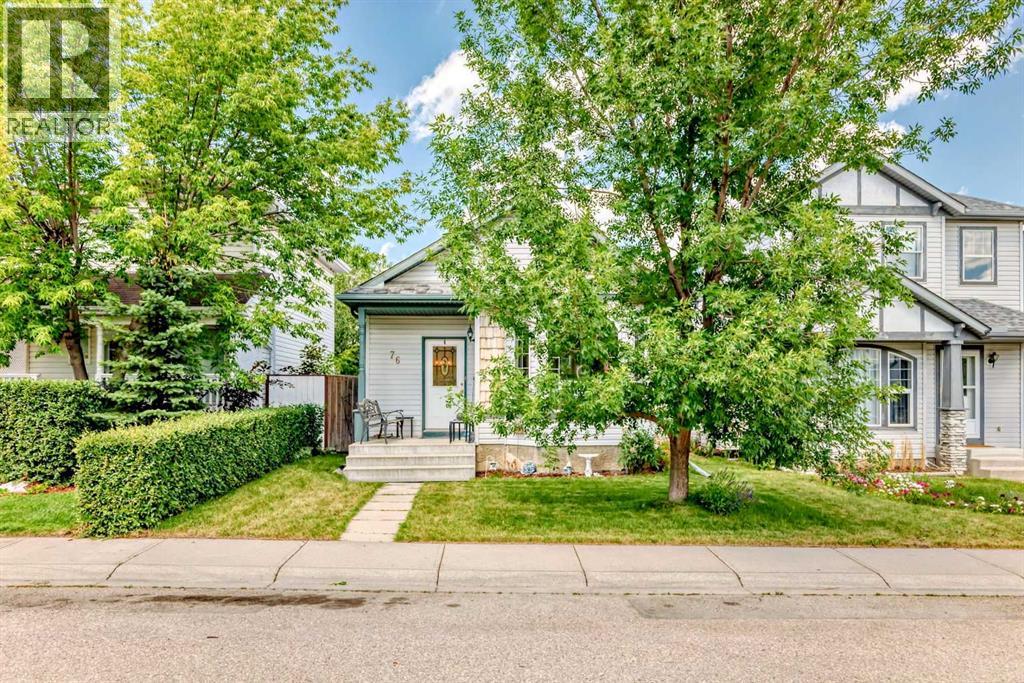 Single Family House 4 Level for Sale in  Hidden Way NW Hidden Valley Calgary 