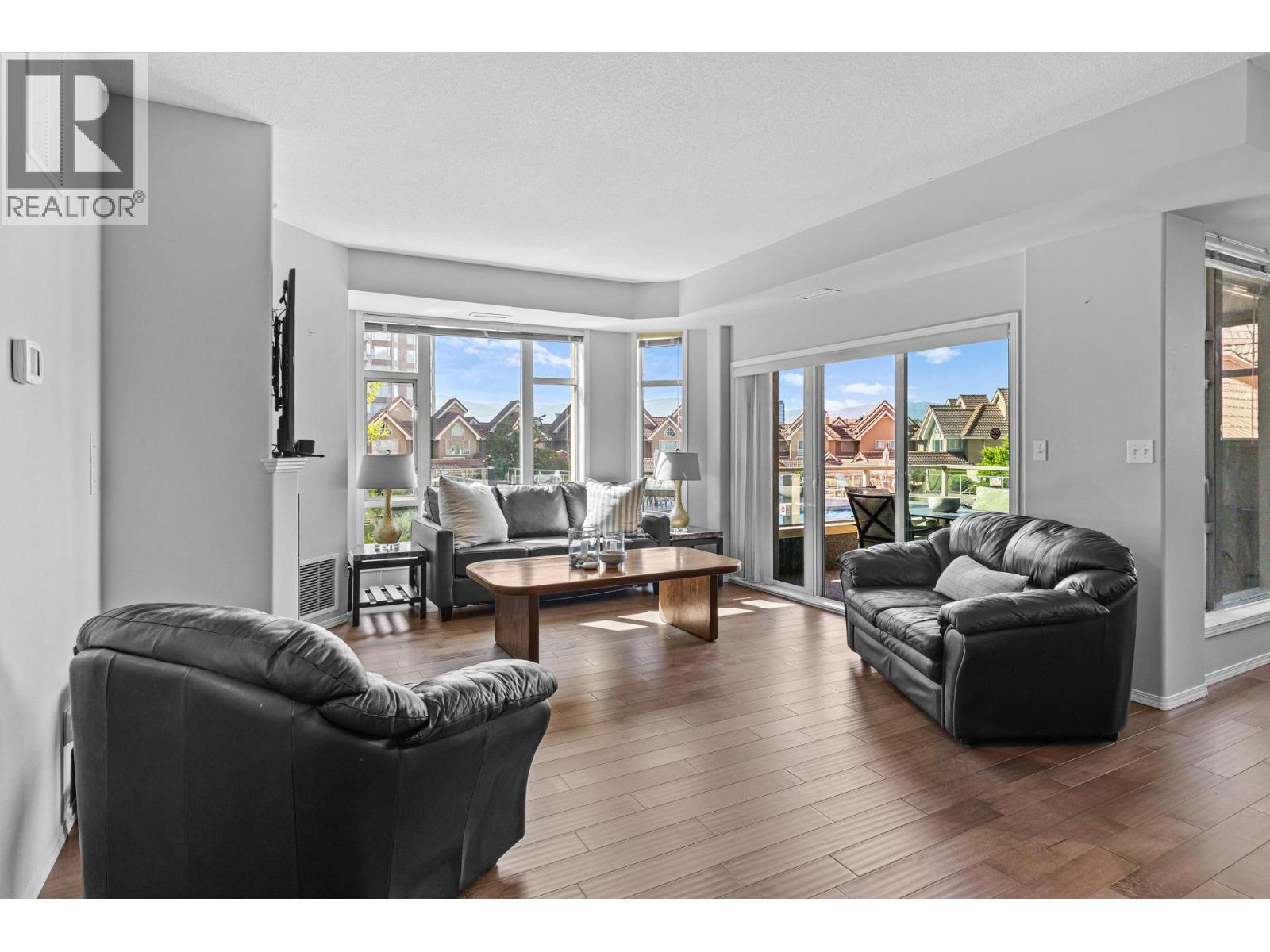 401 1128 Sunset Drive, Kelowna