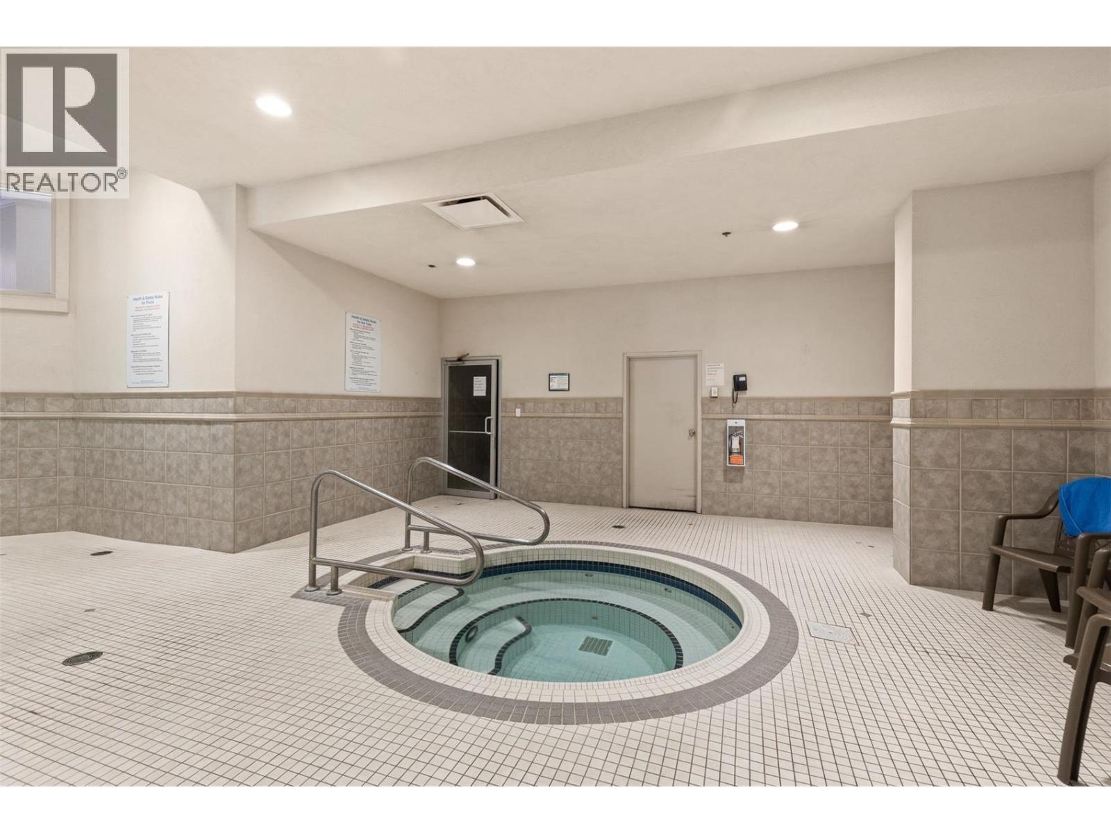 401 1128 Sunset Drive, Kelowna