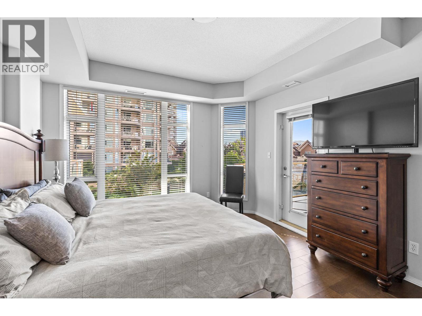 401 1128 Sunset Drive, Kelowna