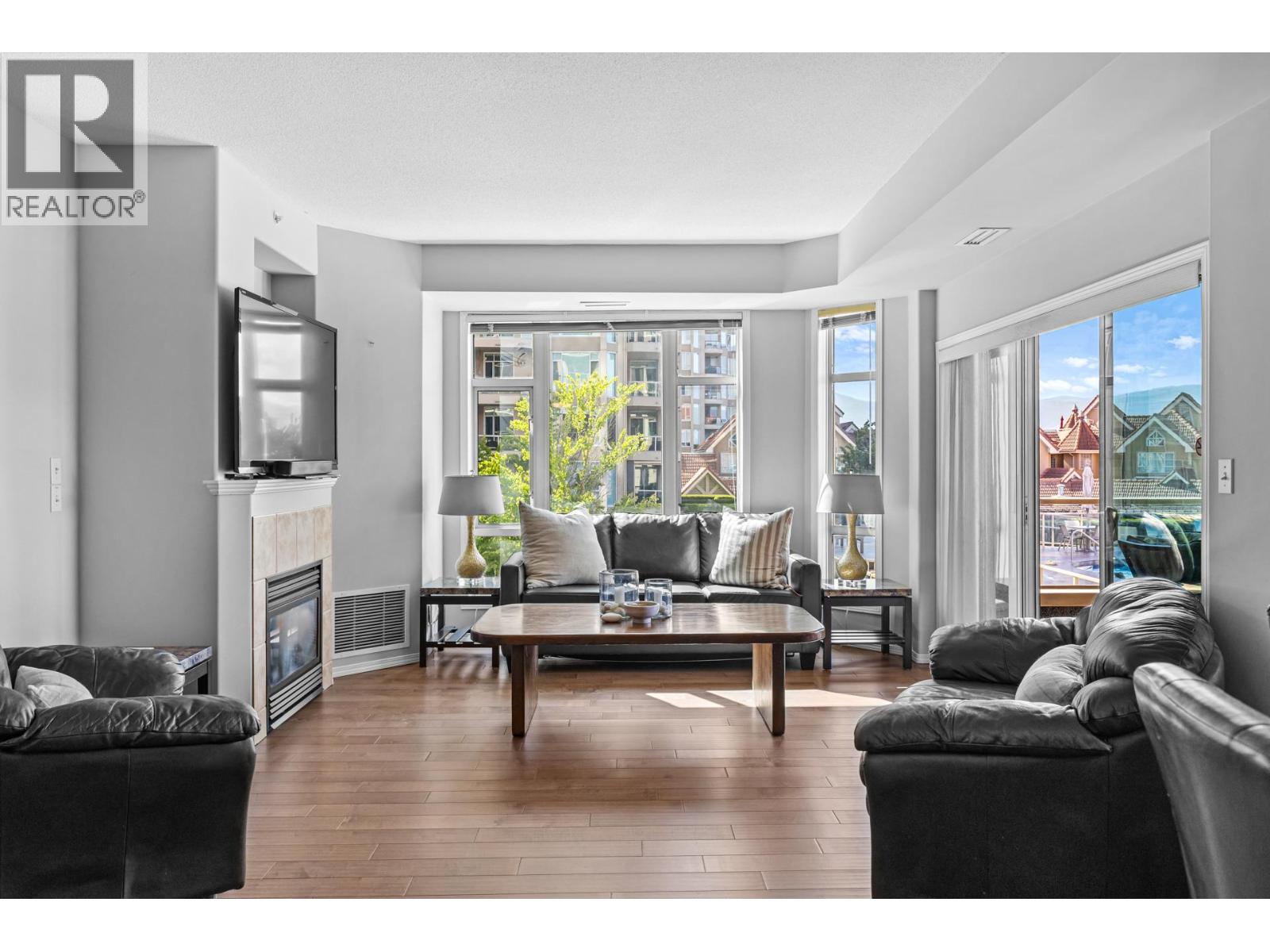 401 1128 Sunset Drive, Kelowna