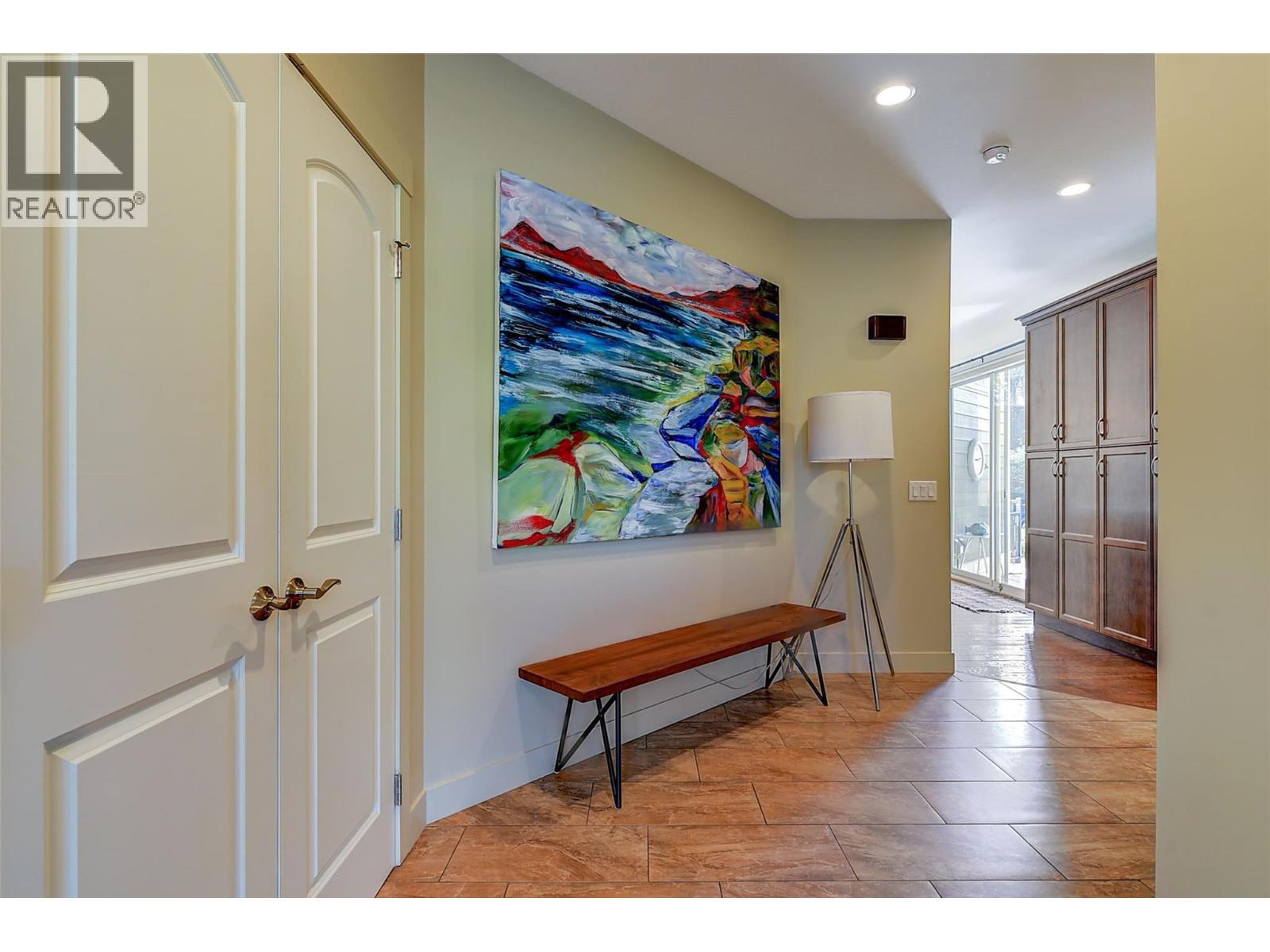  1147 Glenview Court, Kelowna