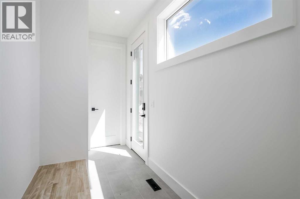 Single Family House for Sale in   Avenue NW Mount Pleasant Calgary 