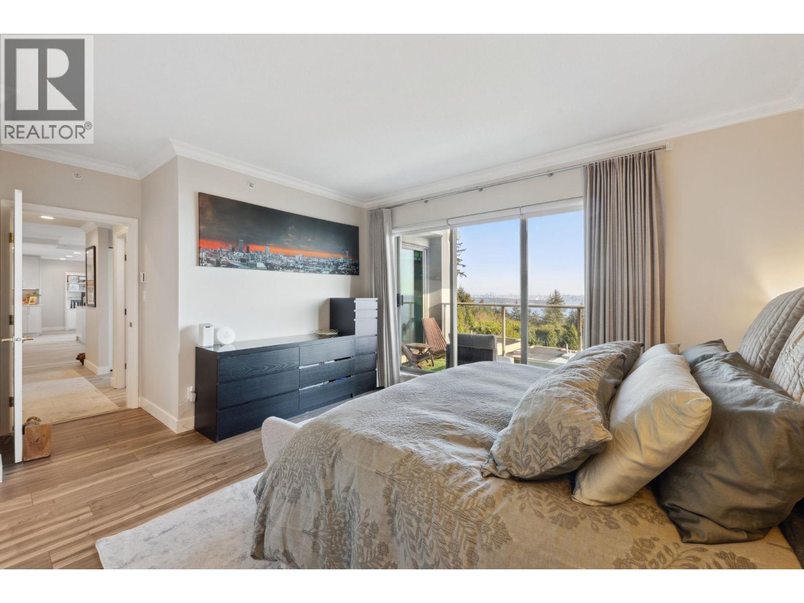 302 3131 DEER RIDGE DRIVE, West Vancouver