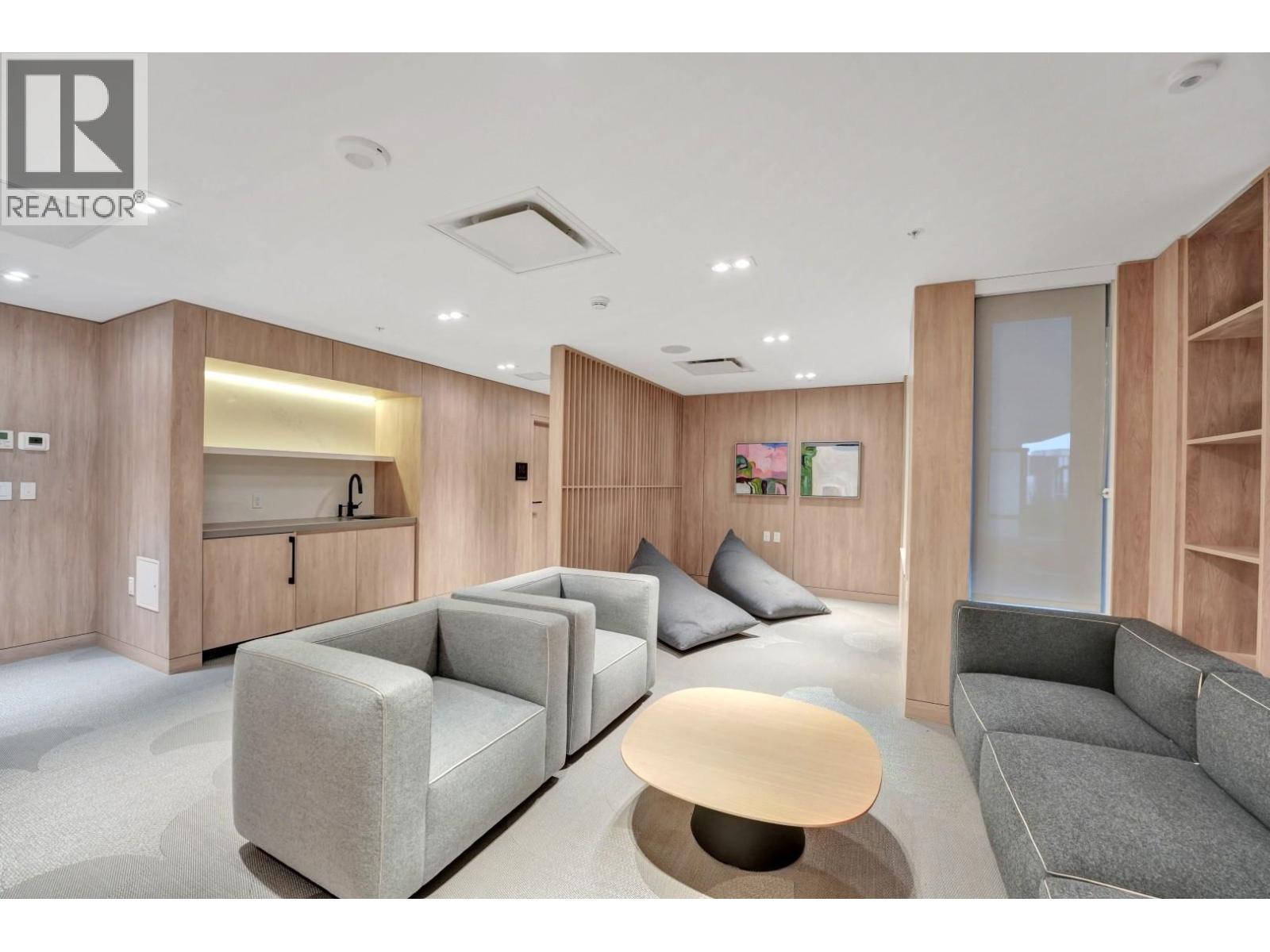 #404-6200 MINORU Boulevard, Richmond