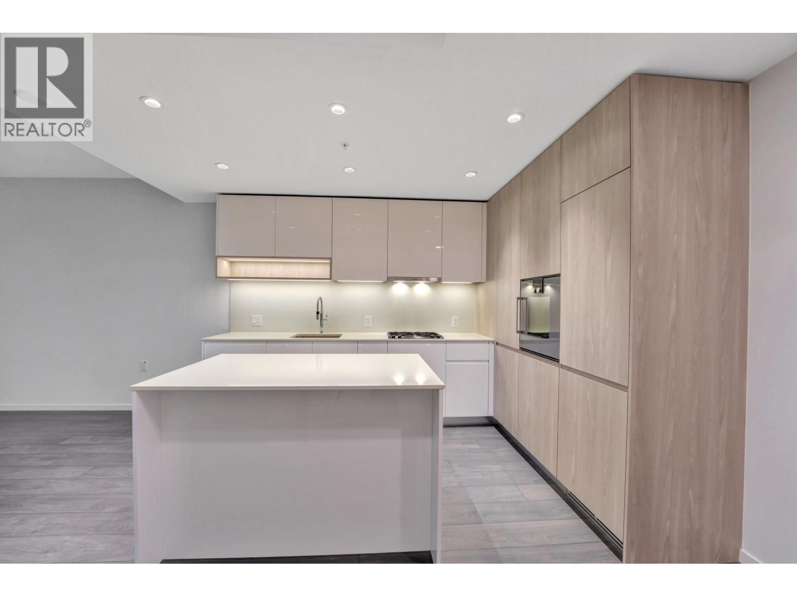 #404-6200 MINORU Boulevard, Richmond