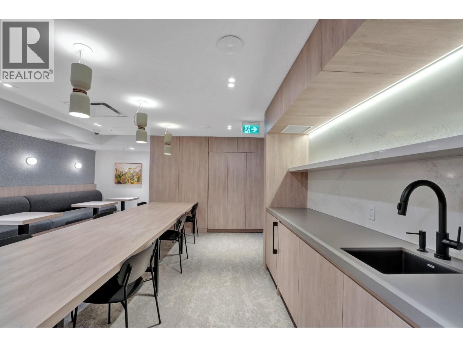 #404-6200 MINORU Boulevard, Richmond