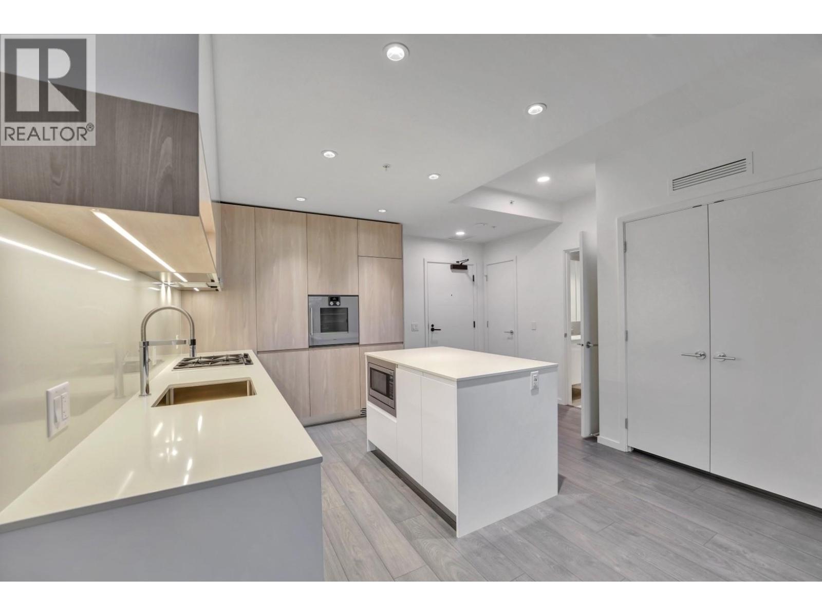 #404-6200 MINORU Boulevard, Richmond