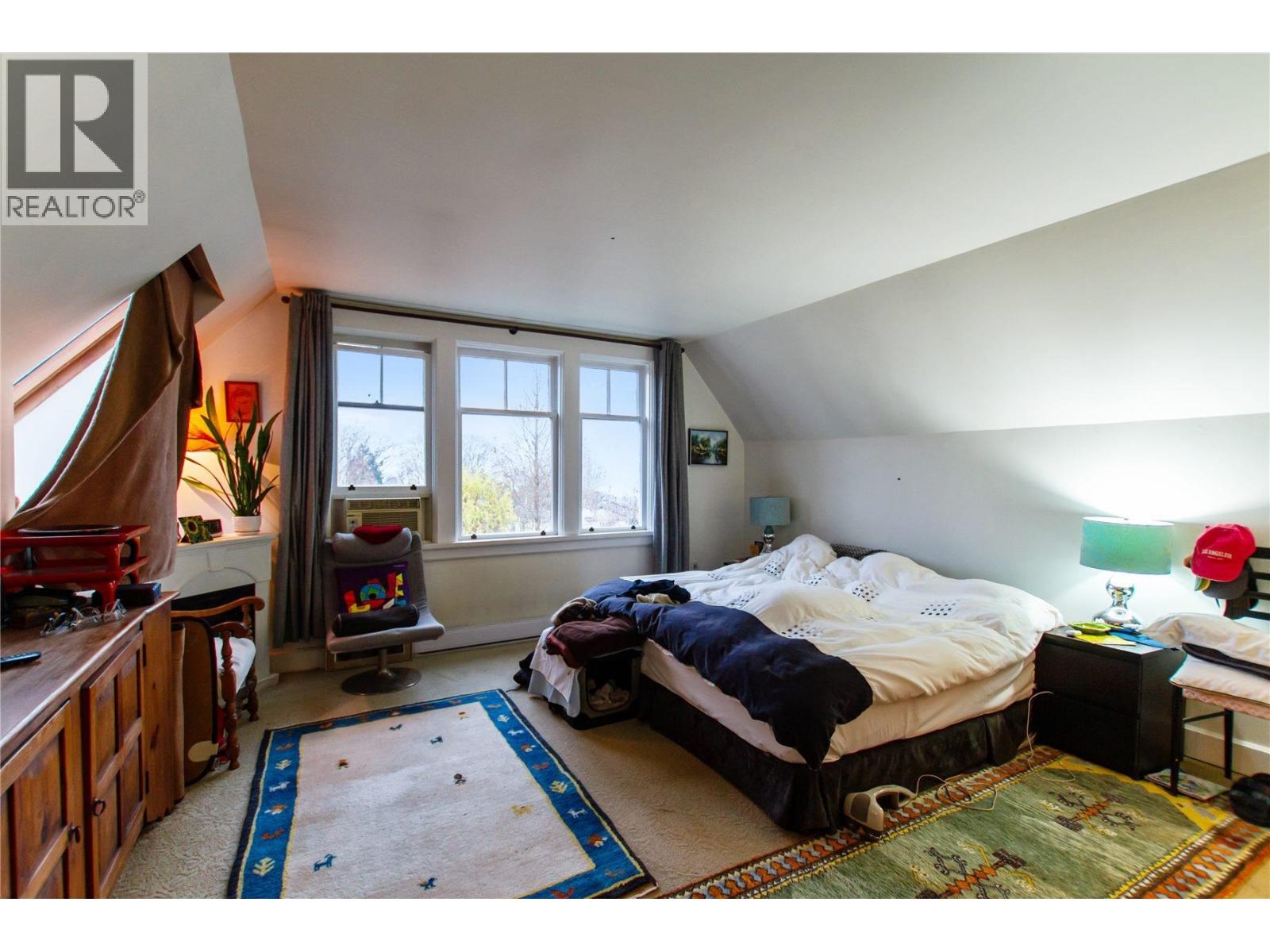 2770 CAMBRIDGE STREET, Vancouver