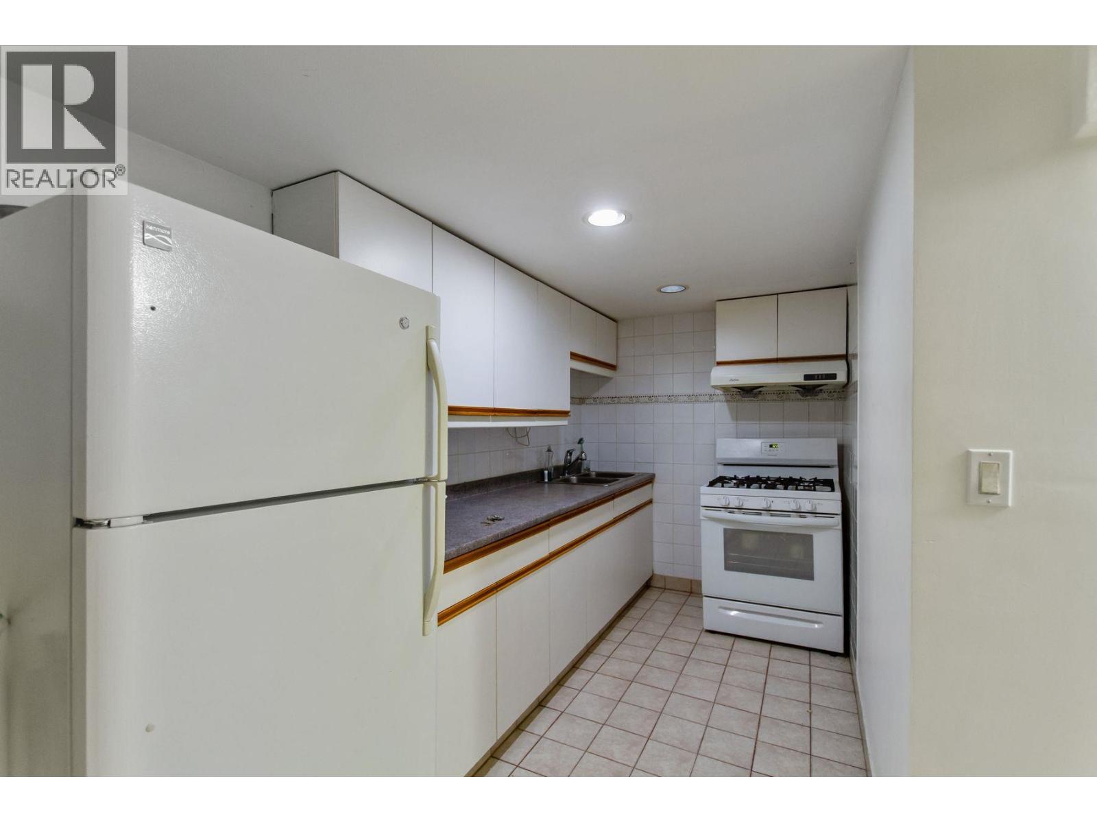 2770 CAMBRIDGE STREET, Vancouver