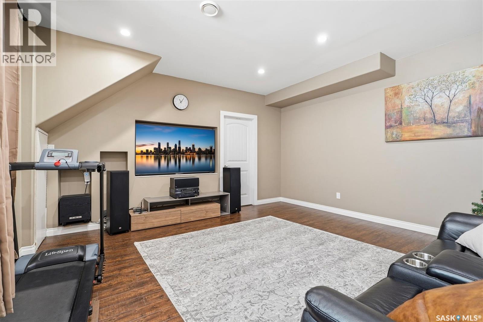 Single Family House Bi-level for Sale in  Evergreen BOULEVARD Saskatoon 