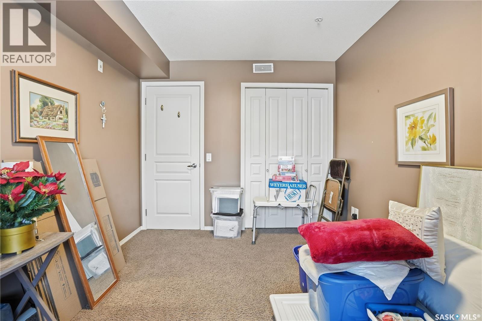 Single Family House Low rise for Sale in   Windsor Park ROAD Regina 