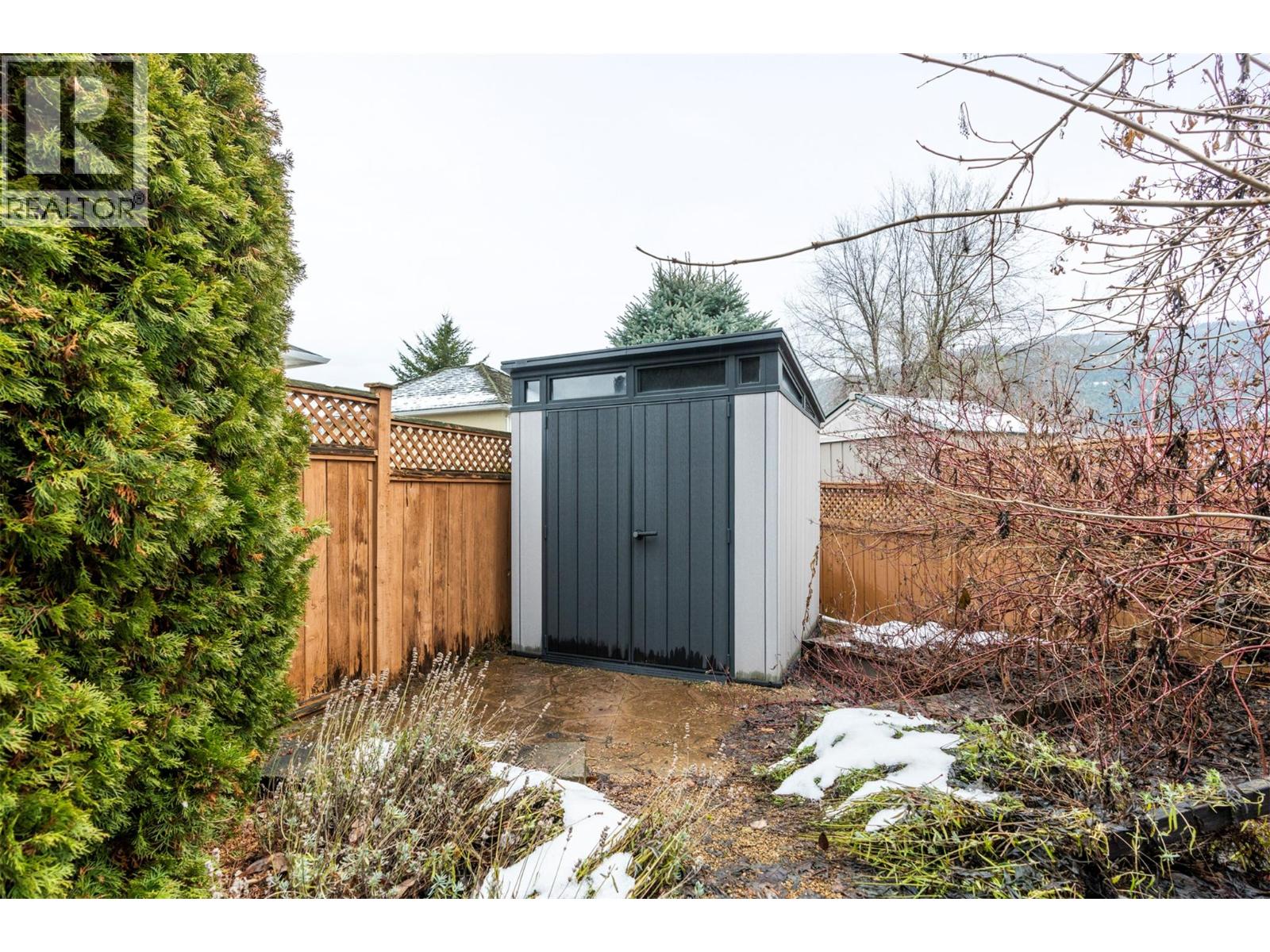  705 Cavalier Court, Vernon