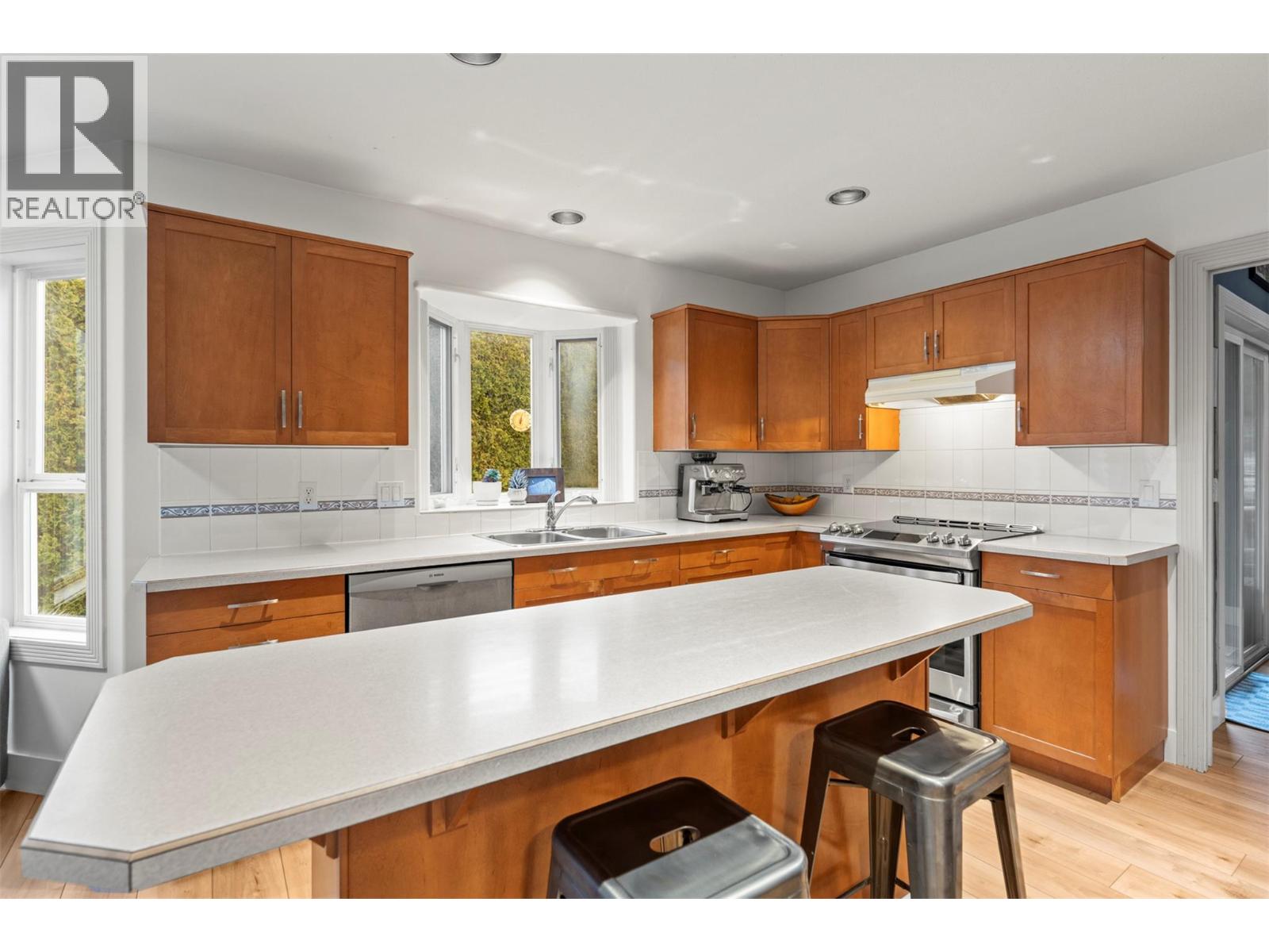  705 Cavalier Court, Vernon