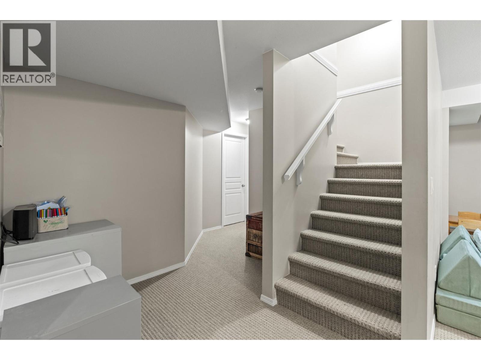  705 Cavalier Court, Vernon