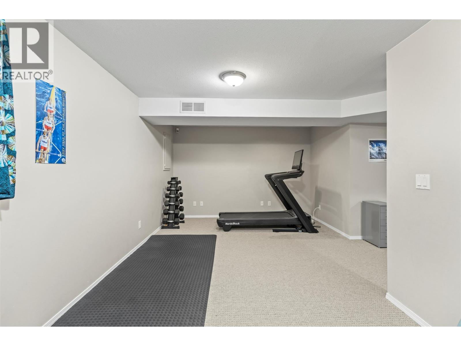  705 Cavalier Court, Vernon