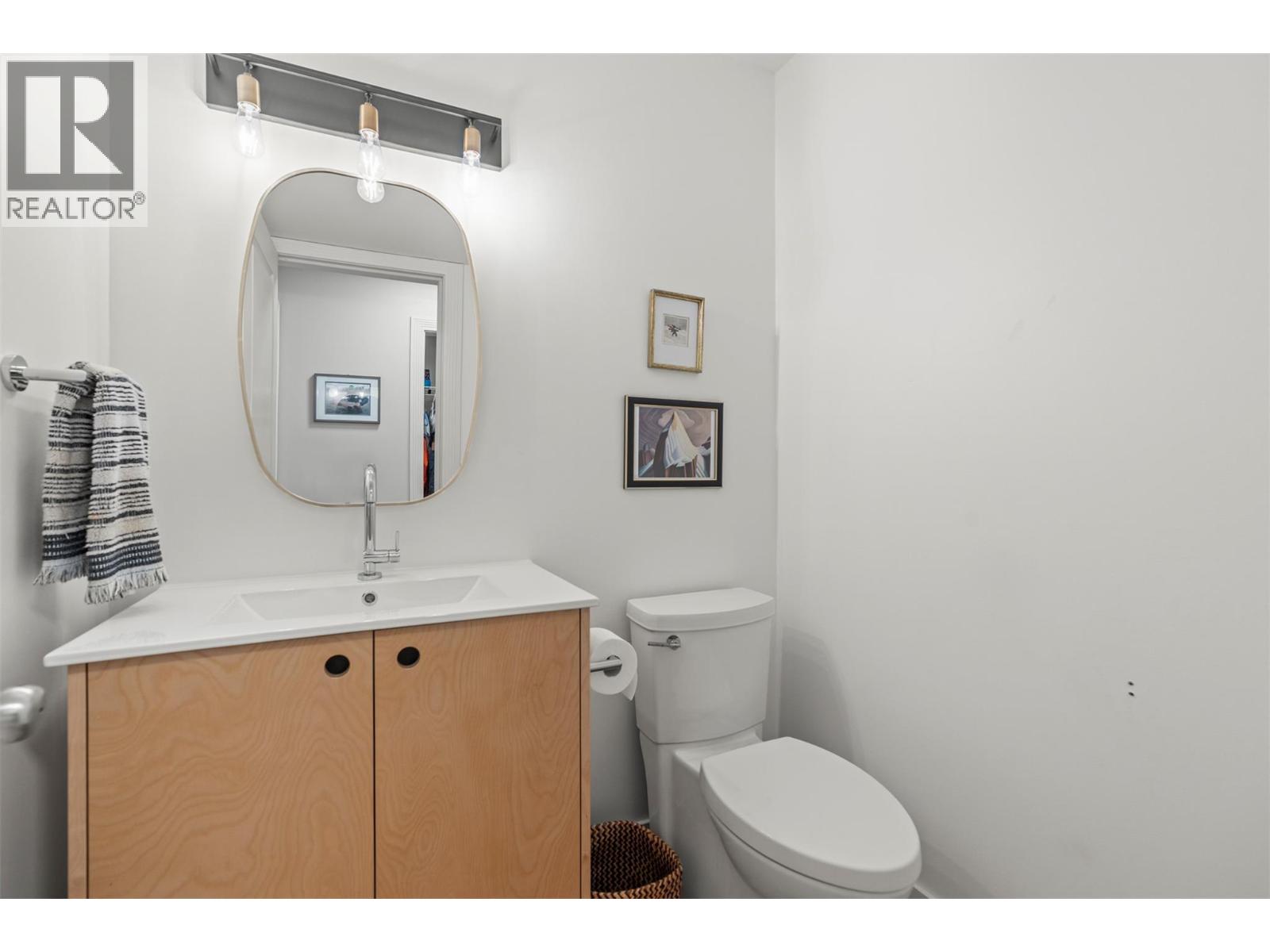  705 Cavalier Court, Vernon