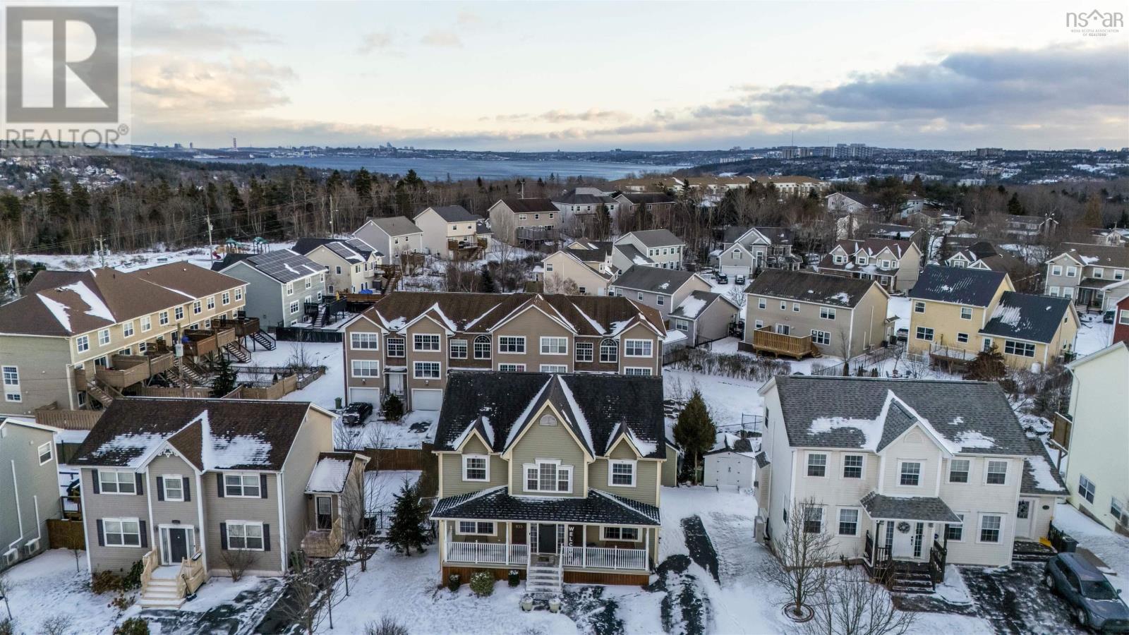 Property 46 of 48 of 833 Basinview Drive