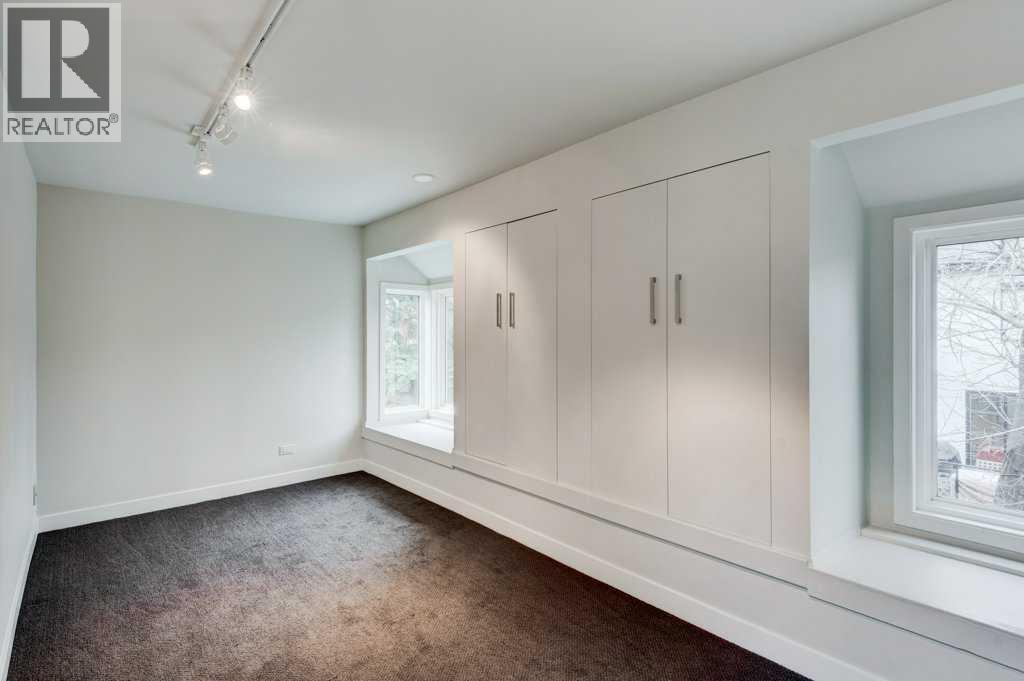 Single Family House for Sale in   Street SW Elbow Park Calgary 