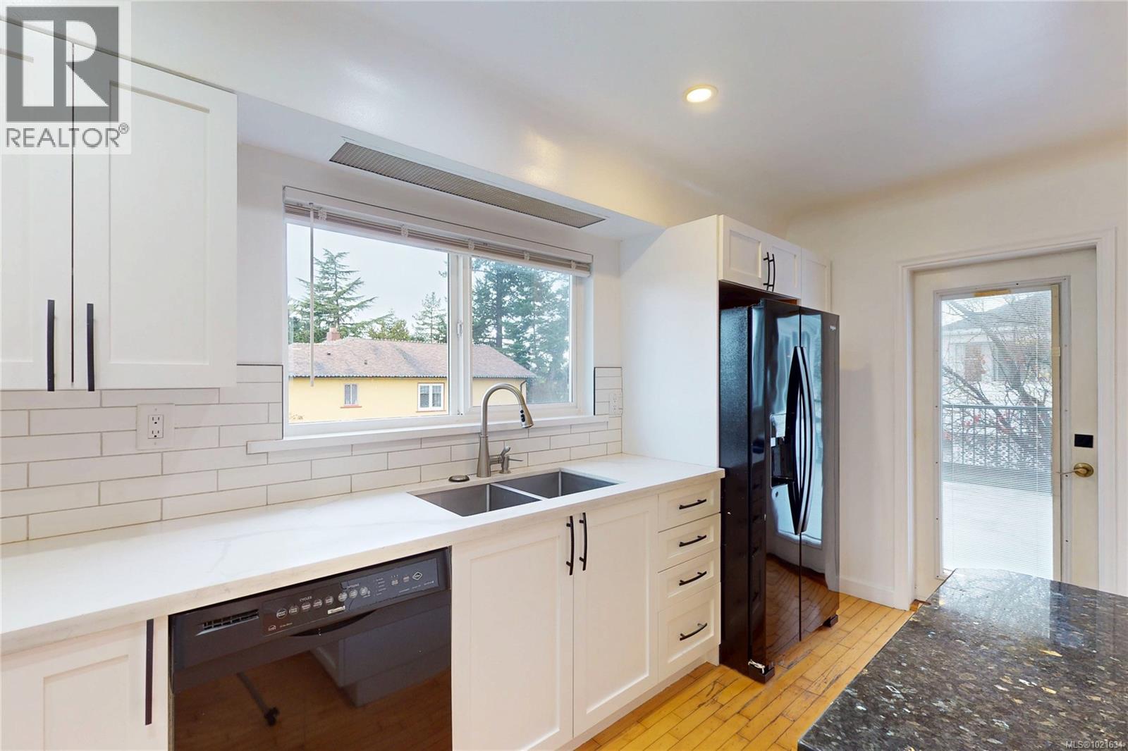  3876 Carey Road, Saanich