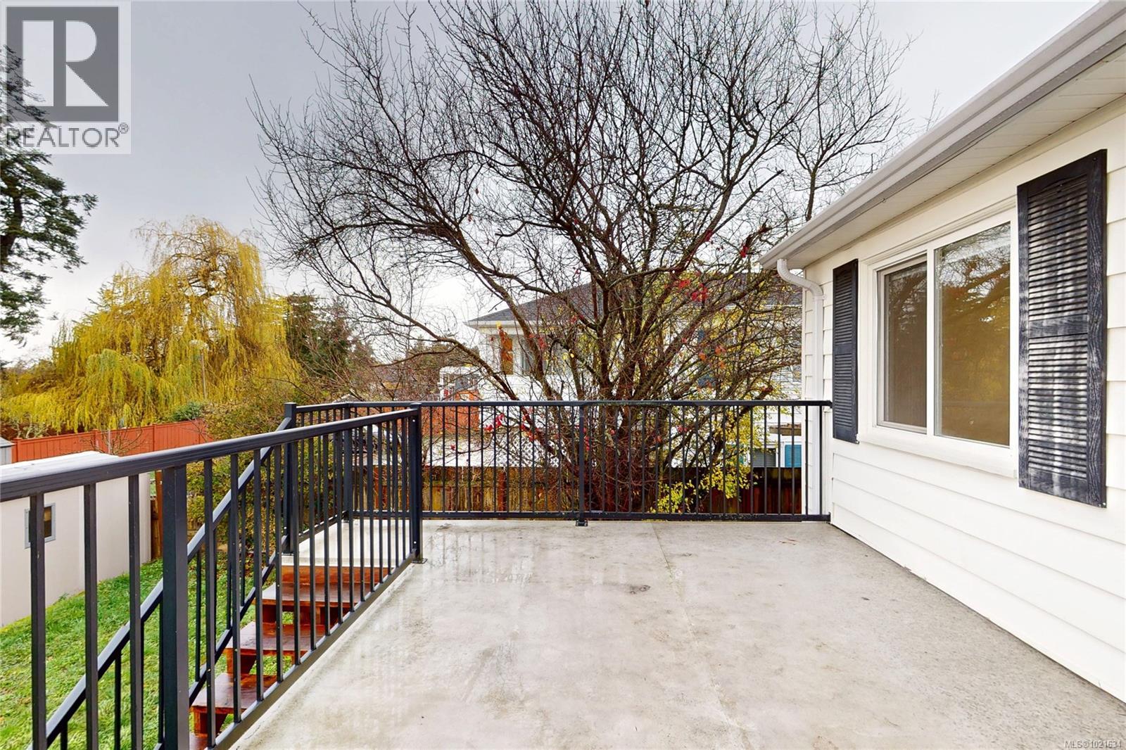  3876 Carey Road, Saanich