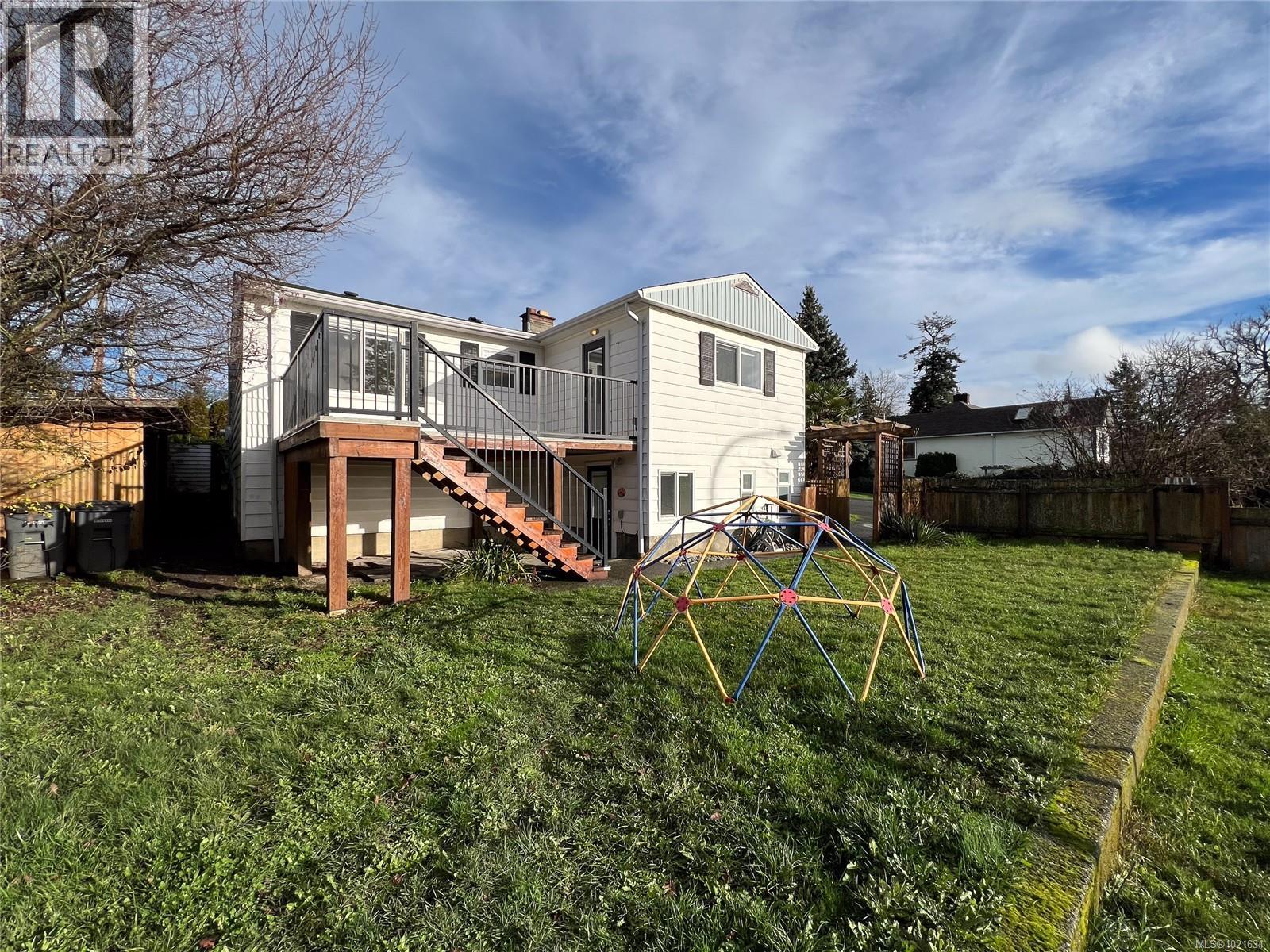  3876 Carey Road, Saanich