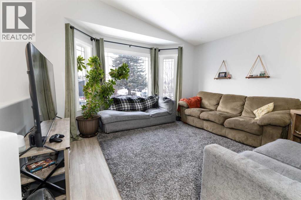 4414 48 Avenue, Innisfail