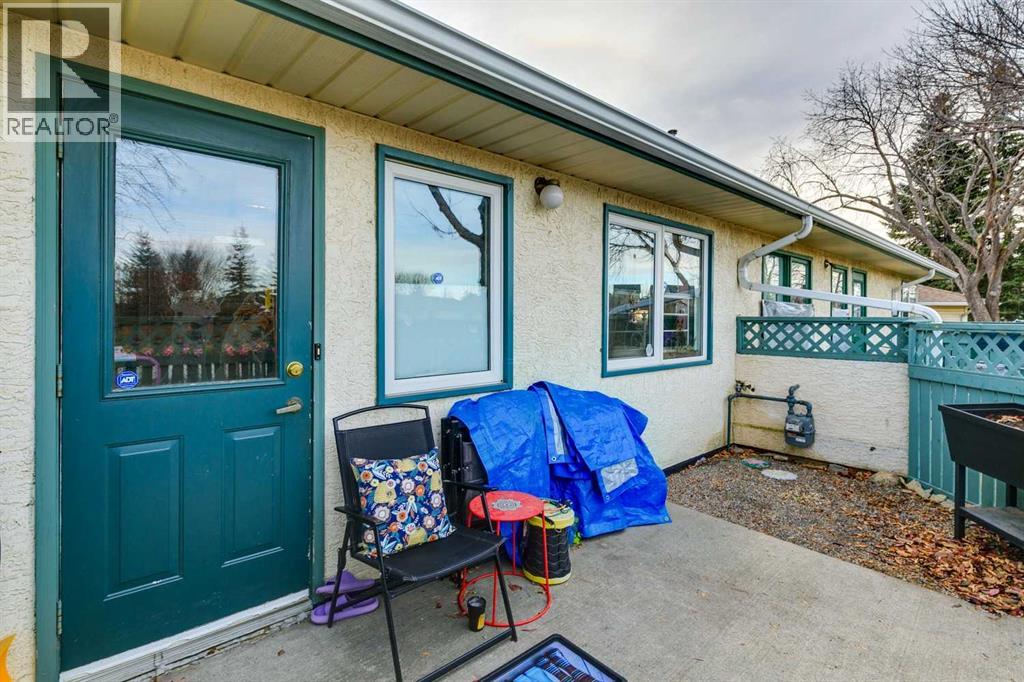 Single Family House Bungalow for Sale in  Dovely Park SE Dover Calgary 