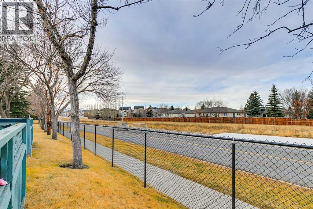 Single Family House Bungalow for Sale in  Dovely Park SE Dover Calgary 