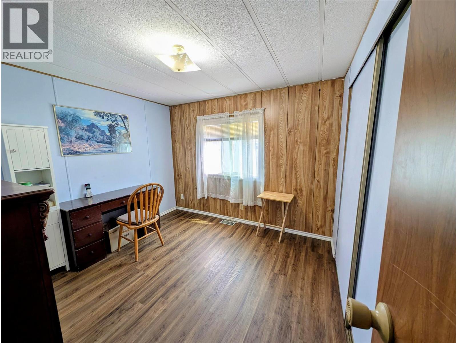 #122 1401 NICOLA AVENUE - 9